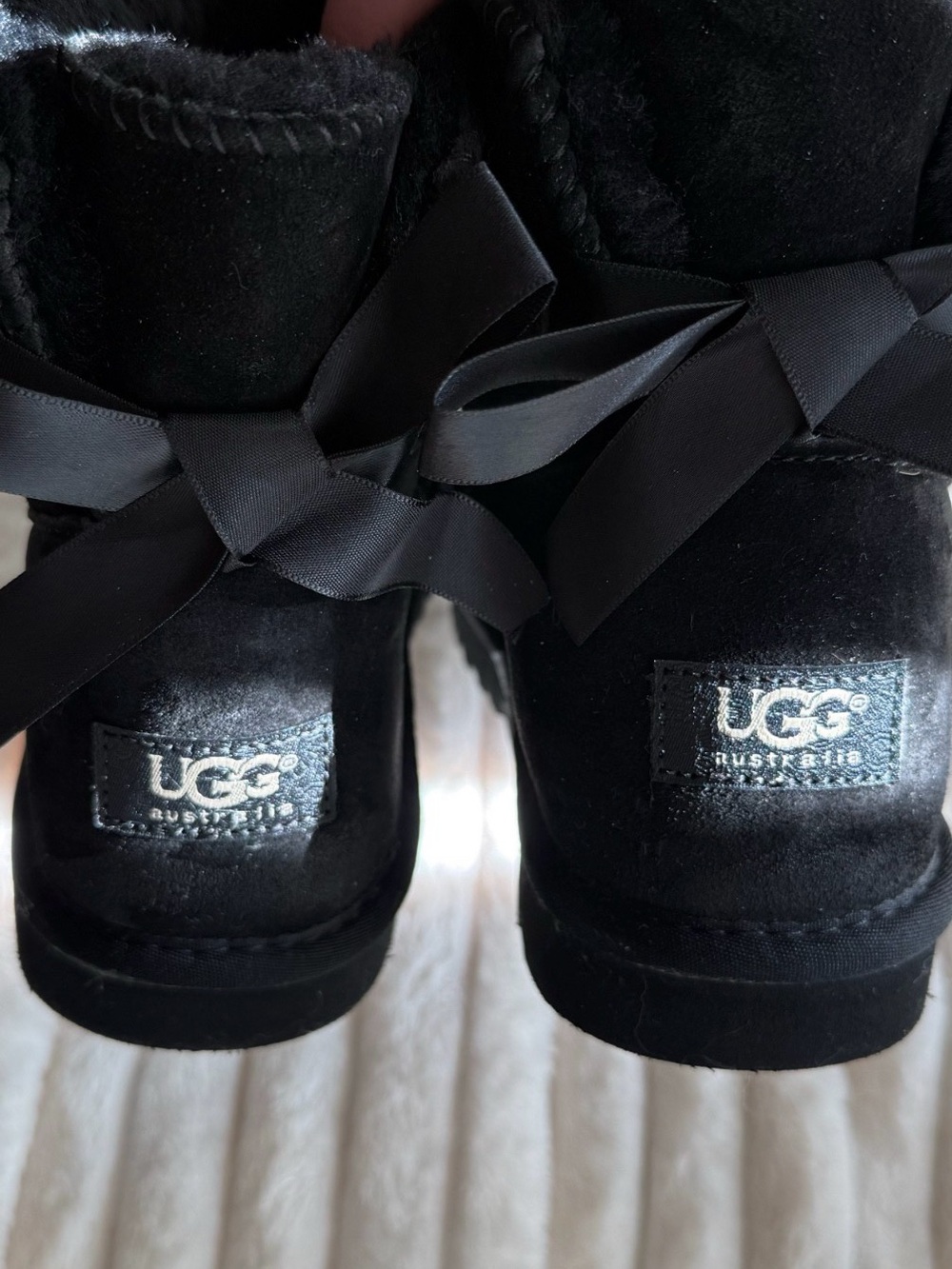 UGG Women’s Black Bailey Bow Short Suede Boots